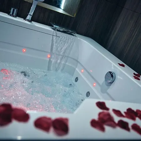 Le Petit Sensual Bali Option 300m Place Stanislas *